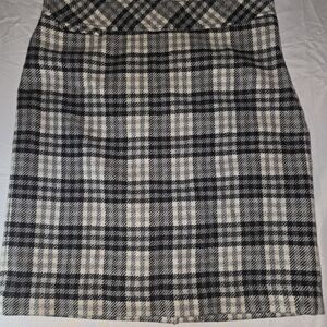LL Bean Women's Plaid Black and White Wool Skirt Academia Goth Work Sz 12